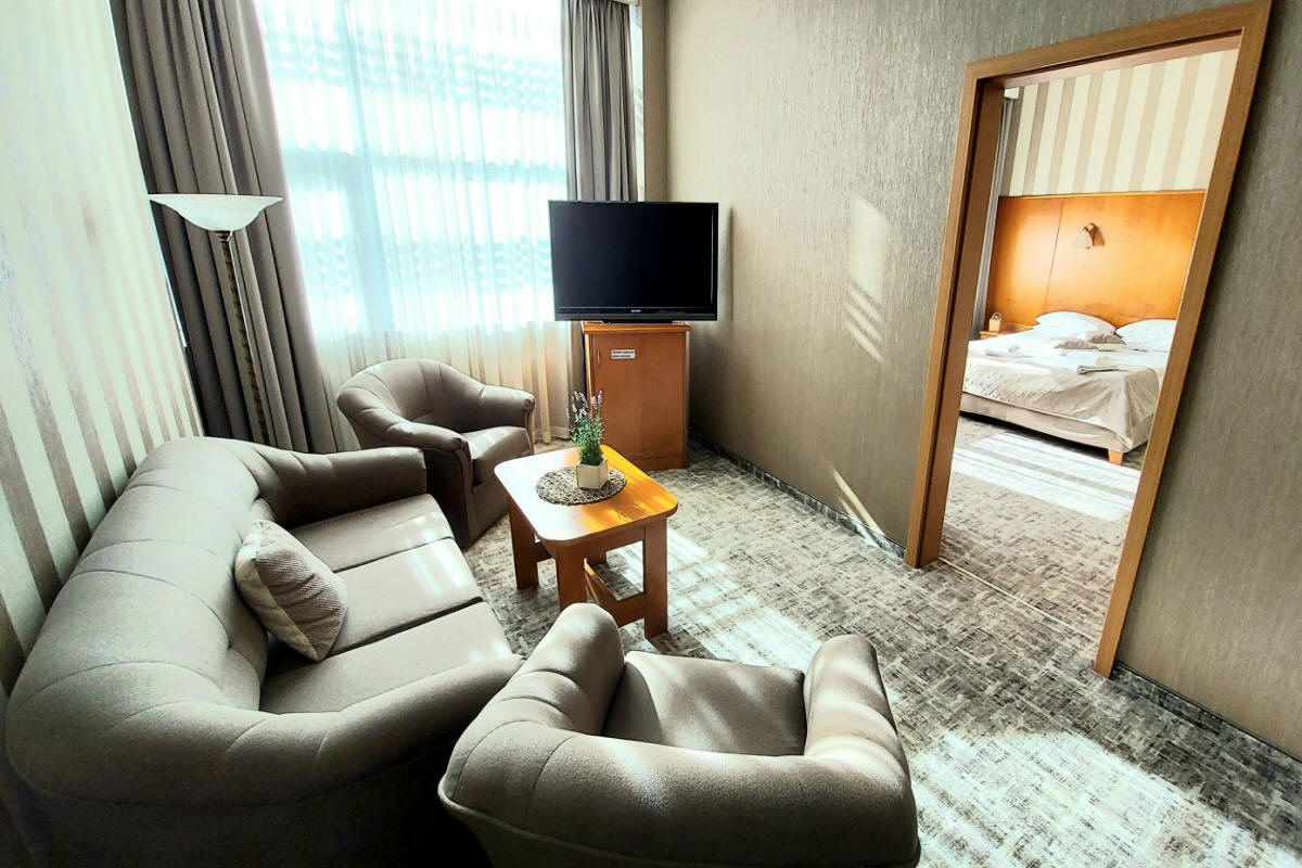 Готель Polonez в центрі Кракова